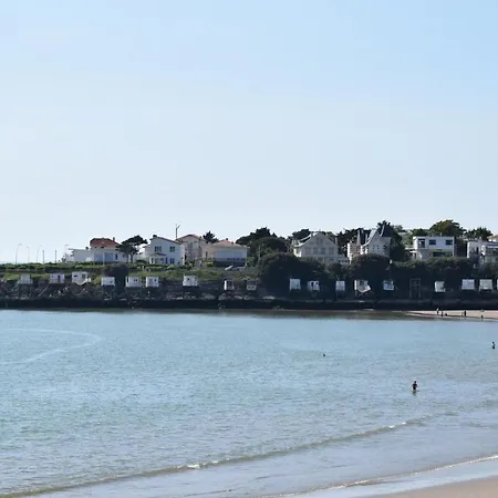 Nice In With Kitchen Meschers-sur-Gironde